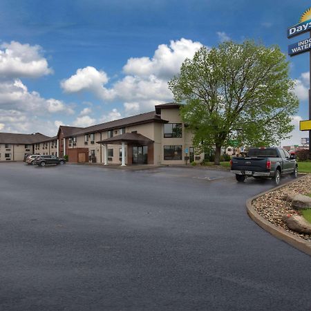 Days Inn By Wyndham Mitchell Sd Exteriér fotografie