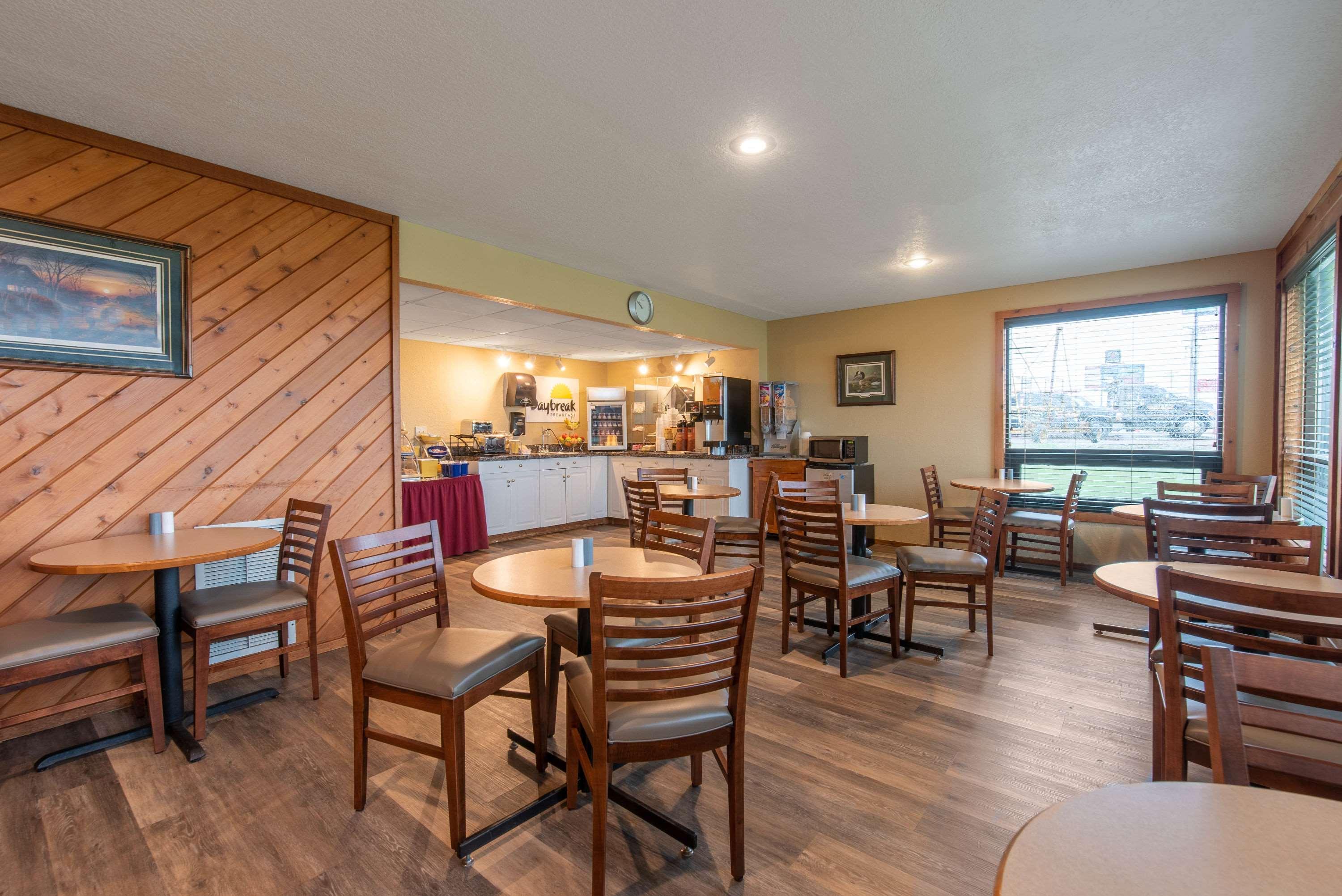 Days Inn By Wyndham Mitchell Sd Exteriér fotografie