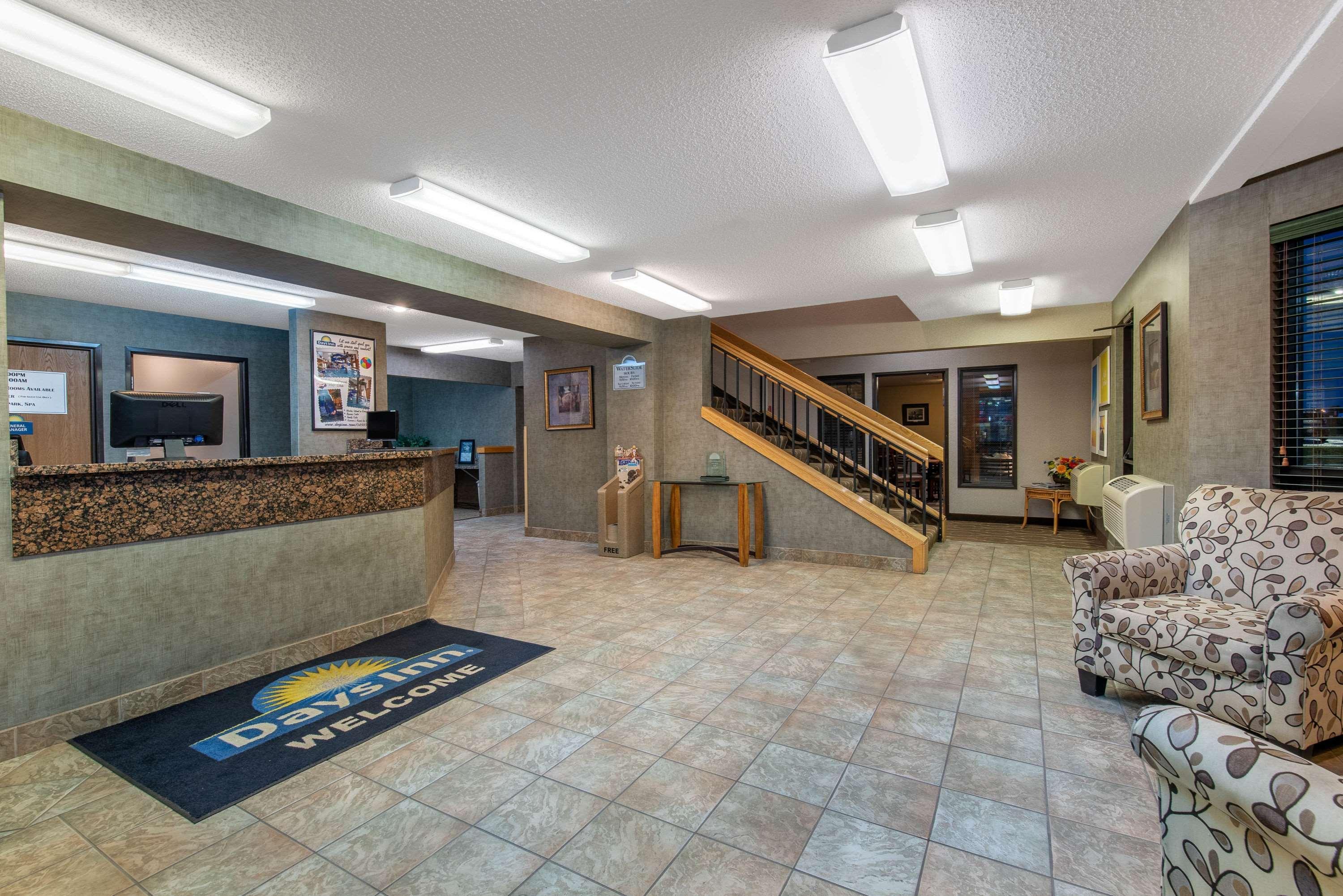 Days Inn By Wyndham Mitchell Sd Exteriér fotografie