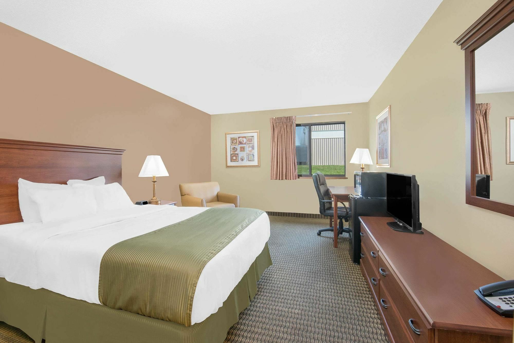 Days Inn By Wyndham Mitchell Sd Exteriér fotografie